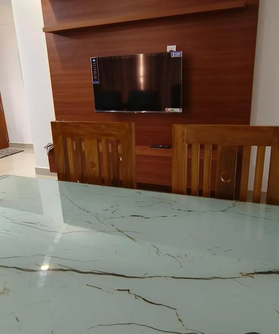 Kochi 3 Bhk Flat By Levantine Heights 0*,