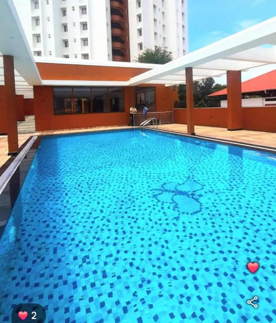 הקונטקטים של 3 Bhk Flat By Levantine Heights